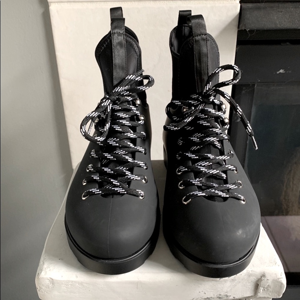 Like New!Jeffrey Campbell combat boots. Sz.9 - Picture 4 of 8